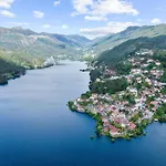 아파트 Geres Villas 제어스