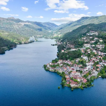 Lägenhet Geres Villas Geres