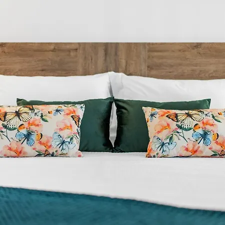 Lägenhet Geres Villas Geres