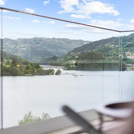 Lägenhet Geres Villas Geres