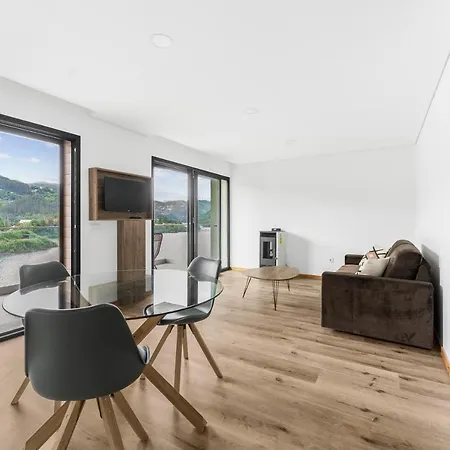 Geres Villas Lägenhet *