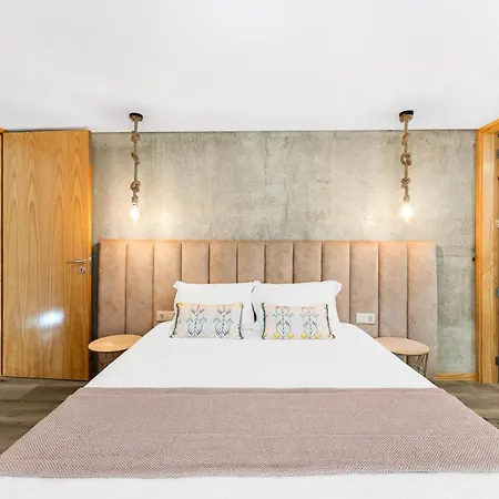 Lägenhet Geres Villas *