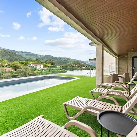 דירה Geres Villas ג'רס