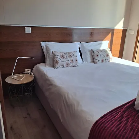 Geres Villas Апартаменты *